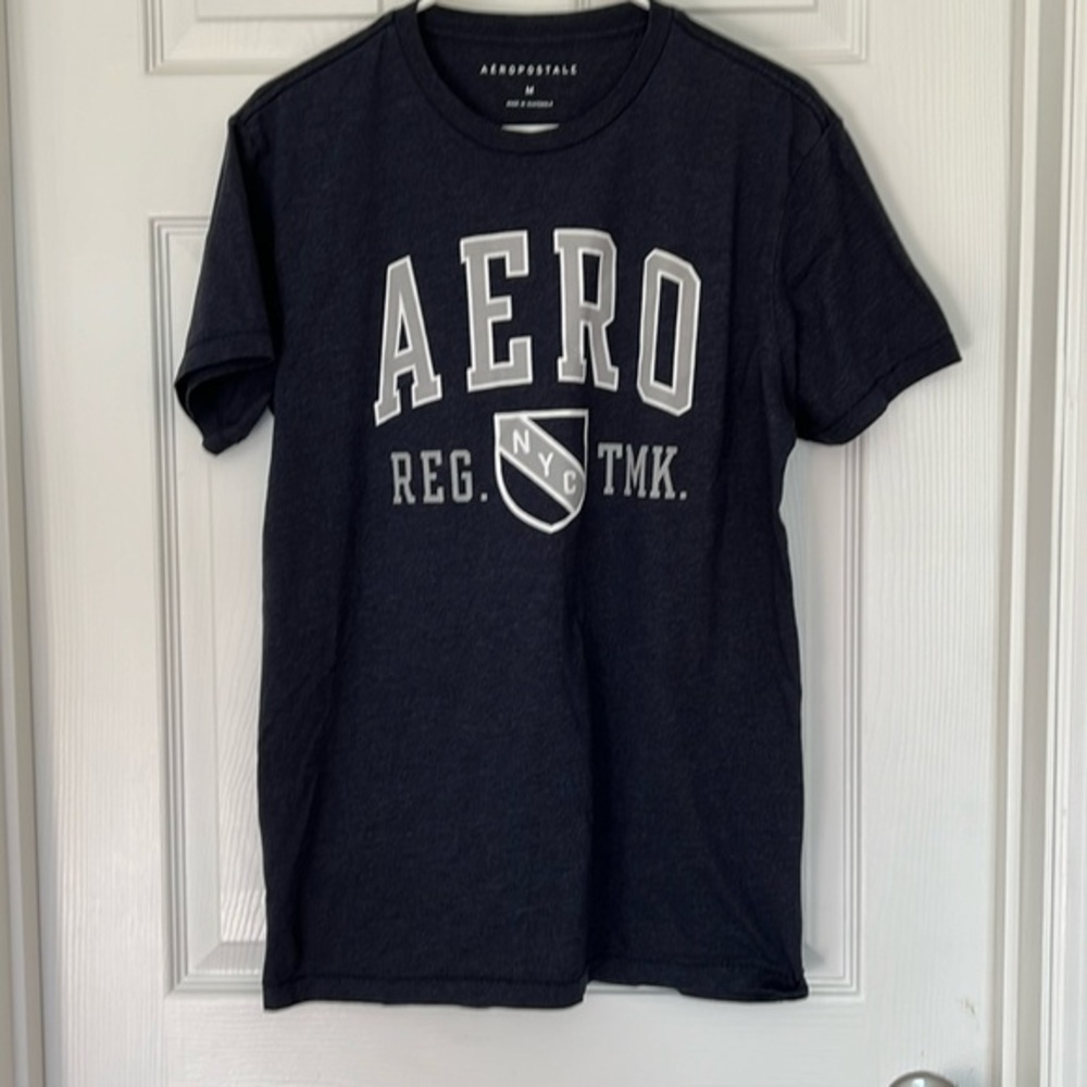 Aeropostale men’s navy gray&white tee shirt